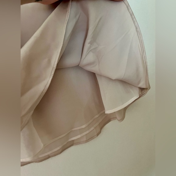 Chicos satin taupe dressy tank, Chicos size 2 (18) - Picture 5 of 6